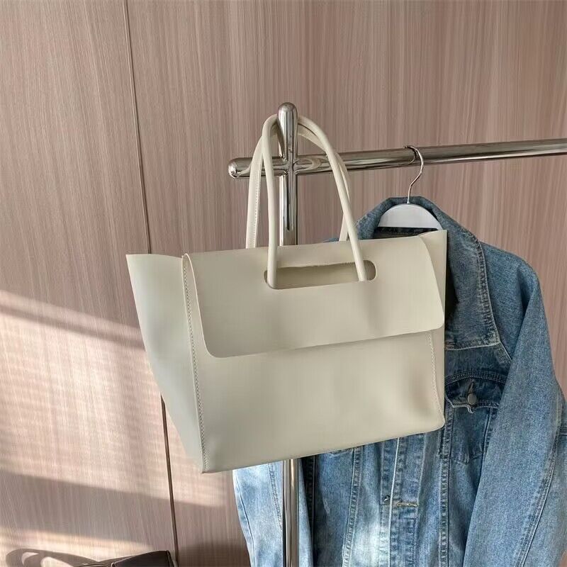 Calista | Le Caméléon du Style