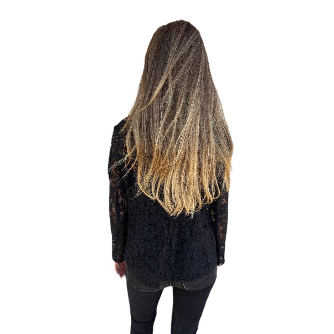 Chemise en Dentelle à Boutons