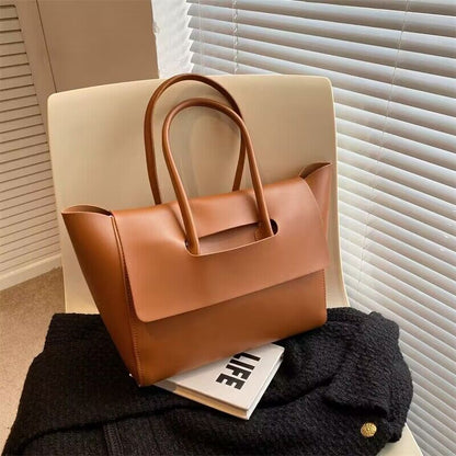Calista | Le Caméléon du Style